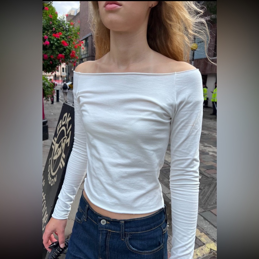 NWT Brandy Melville Bonnie Top